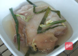 凉拌手撕鸡的做法图解2