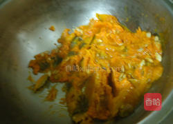 南瓜牛奶菇菇锅的做法图解2