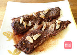 蒜烤牛排的做法图解3