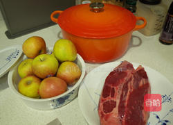 苹果炖牛腱的做法图解1