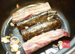 起司焗腊肠煲仔饭的做法图解4