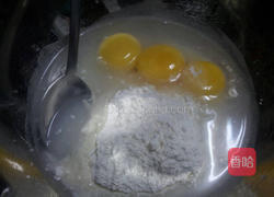 传统咸肉松烤蛋糕的做法图解2