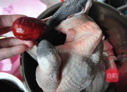 药膳炖全鸡的做法图解3