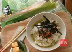 鲑鱼海苔茶泡饭的做法图解5