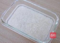 双味腊肠电锅煲饭的做法图解1