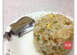 荷兰豆炒饭的做法图解2