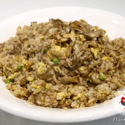 红葱肉燥菇菇炒饭的做法[图]