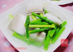 虱目鱼肚芦笋汤的做法图解6