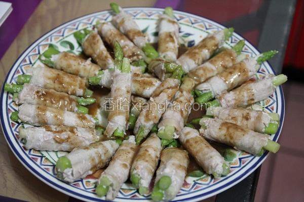 风芝麻芦笋猪肉卷