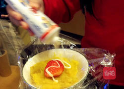 草莓地瓜茶巾绞的做法图解4