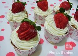 草莓炼乳玛芬的做法图解5
