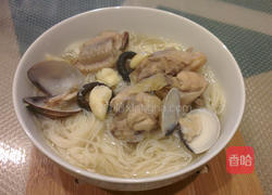 香菇蛤蜊鸡汤面线的做法图解7