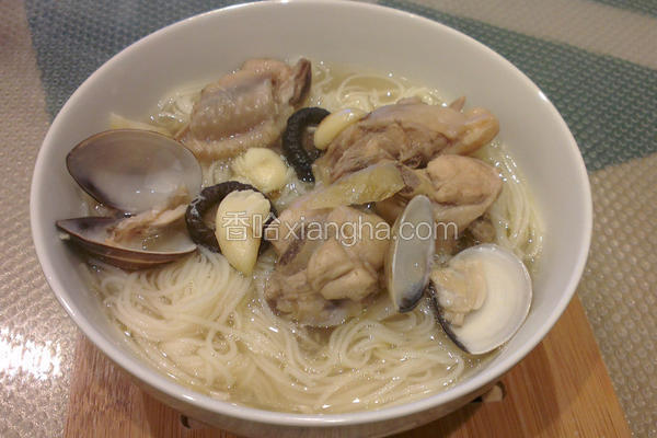 香菇蛤蜊鸡汤面线