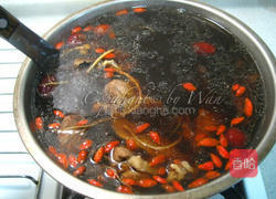 十全药炖排骨汤的做法图解7