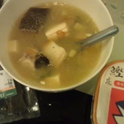 味噌鲜鱼豆腐汤的做法[图]