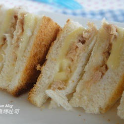 起司鲔鱼烤吐司的做法[图]