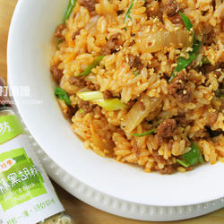 韩式泡菜牛肉炒饭的做法[图]