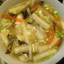 酸辣墨鱼饺汤的做法[图]