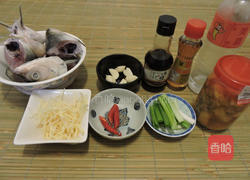 凤梨酱虱目鱼头的做法图解1