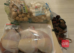 双菇人参鲜鸡汤的做法图解1