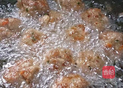 扬出丸子烩白菜的做法图解4