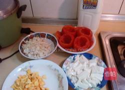 雪白番茄汤的做法图解1