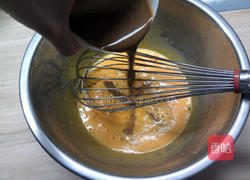 咖啡奶油瑞士卷的做法图解1