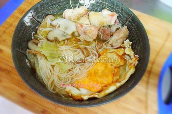 亲子麻油鸡面线