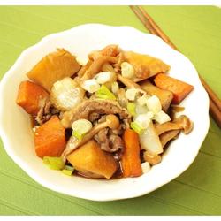 马铃薯菇菇炖肉的做法[图]