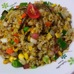 麦皮虫黄金炒饭的做法[图]