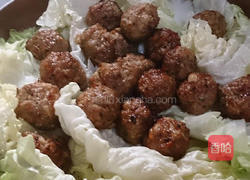 扬出丸子烩白菜的做法图解8