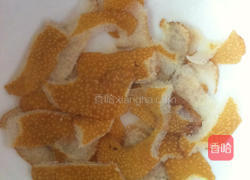 冰糖炖梨的做法图解1