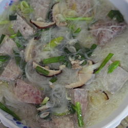 古早味芋头米粉汤的做法[图]