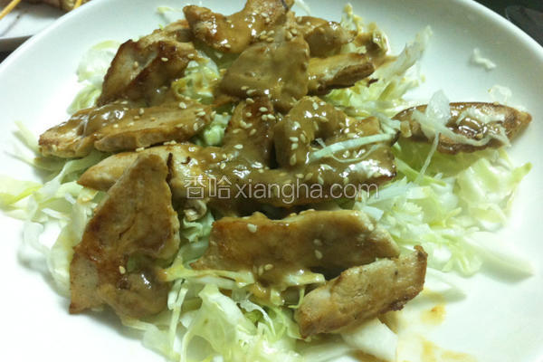 胡麻鸡肉沙拉