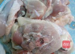 蒜头鸡菇菇汤的做法图解1