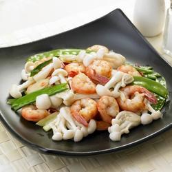 菇道虾仁炒鲜菇的做法[图]