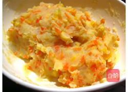 马铃薯沙拉蛋盅的做法图解3