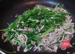 茴香炒肉丝的做法图解5