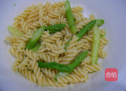 芦笋莎莎猪螺旋面的做法图解3