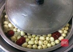 冰糖木耳莲子汤的做法图解4