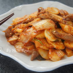 韩式泡菜炒年糕的做法[图]