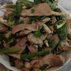 蒜苗炒猪肉的做法[图]