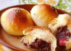 红豆沙面包的做法图解9