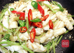 沙茶芹菜炒墨鱼的做法图解4