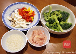 蘑菇里脊青酱炖饭的做法图解1