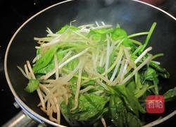 炒菠四季豆芽的做法图解1