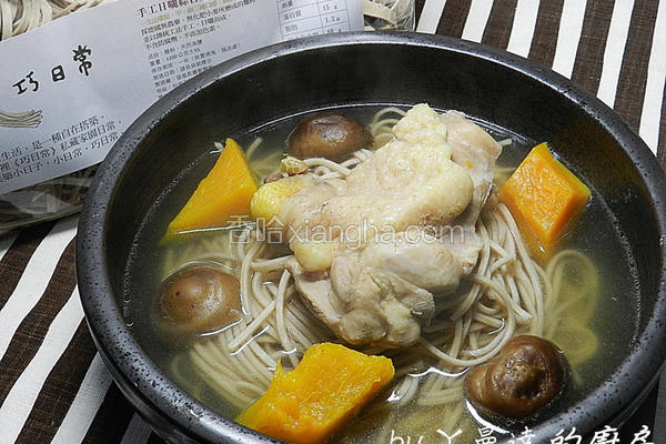 九尾鸡汤面
