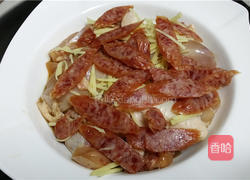 腊肠蒸鸡肉的做法图解2