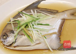 清蒸白鲳的做法图解4
