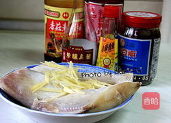 清蒸豆瓣剥皮鱼的做法图解1